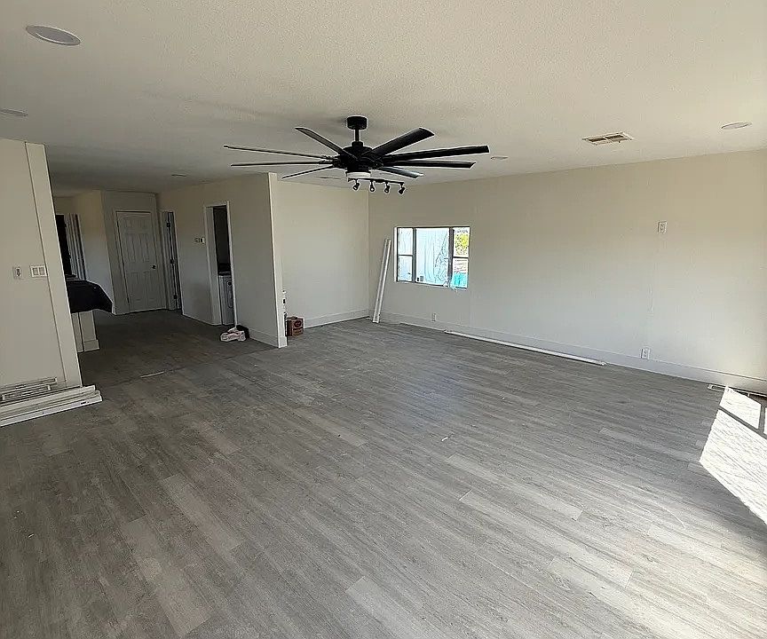 1st image of 4019 E Floral Ave