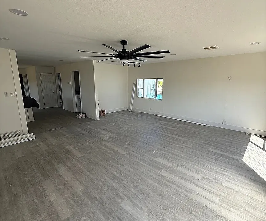4019 E Floral Ave