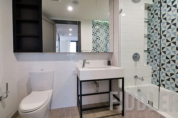 Rented by Fiddler Realty | media 48