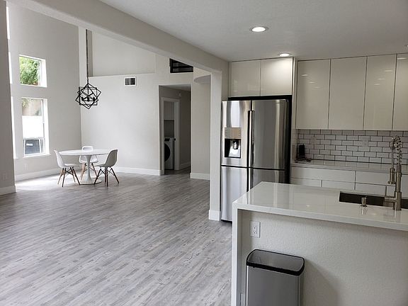 2nd image of 5407 San Carlos Way