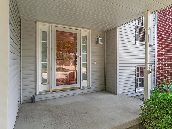 3rd image of 2516 Timber View Dr