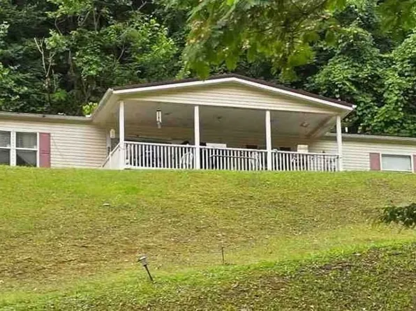 1595 Copperas Fork Rd, Holden, WV 25625
