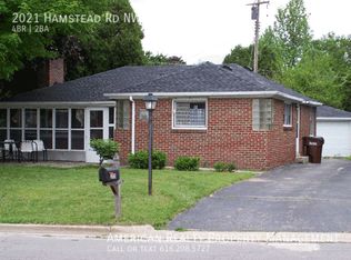 2021 Hamstead Rd NW, Grand Rapids, MI 49504