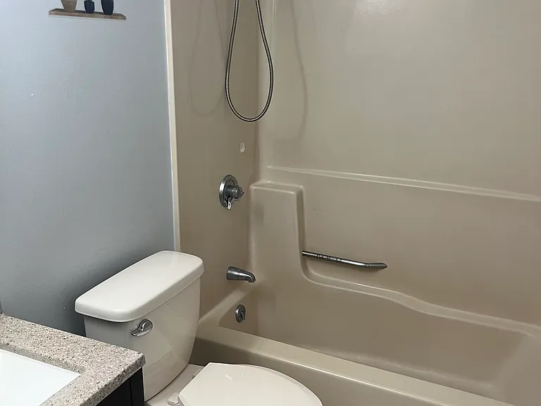 11 Gibbs St #H125 — Photo 11