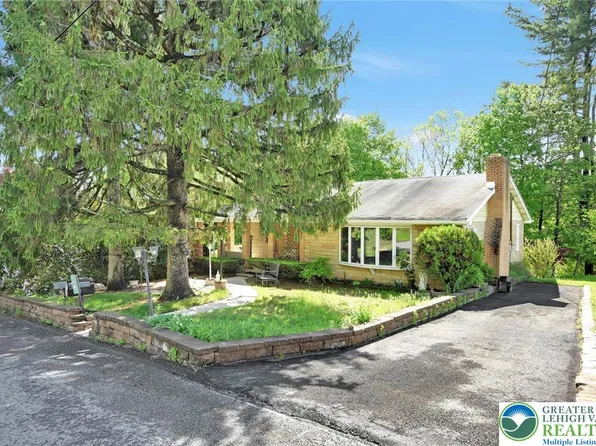 16 Lower Rd, Tamaqua, PA 18252