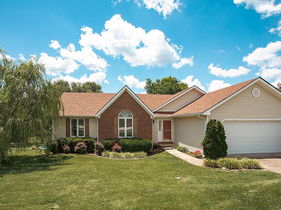 1st image of 102 Beechwood Dr