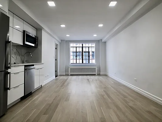 Rented by Sovereign Associates | media 14