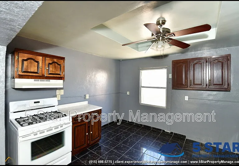 4425 La Luz Ave — Photo 14