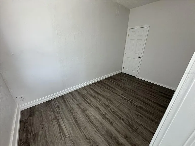 428 Armada Rd S #6 — Photo 8