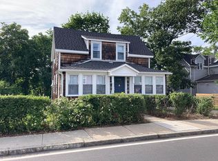 1062 Sea St, Quincy, MA 02169