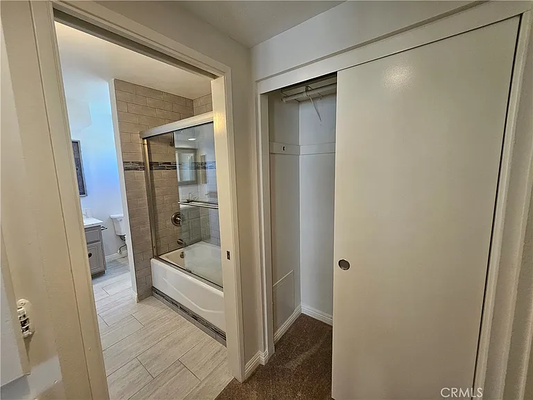 2336 Elden Ave #M — Photo 8