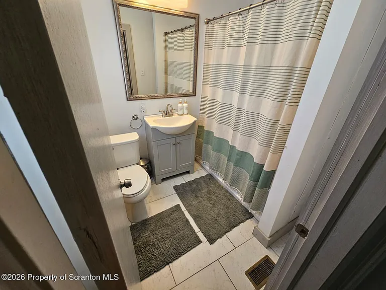 1057 Lincoln St — Photo 16