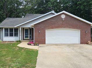 11670 Wabash River Hls, Effingham, IL 62401