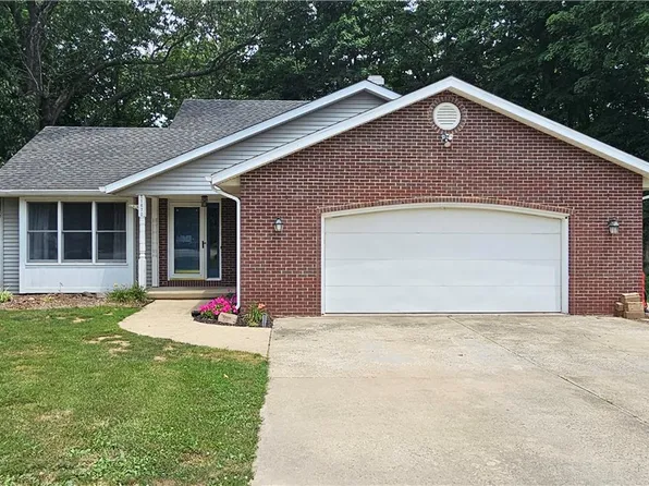11670 Wabash River Hls, Effingham, IL 62401