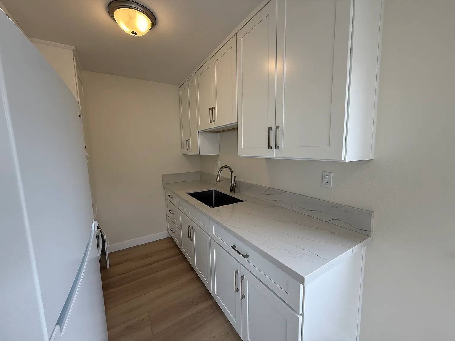 1 bed, 700 sqft, $2,585 — Photo 4