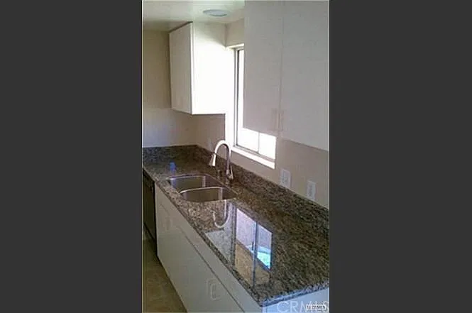 2 bed, 891 sqft, $2,750 — Photo 4