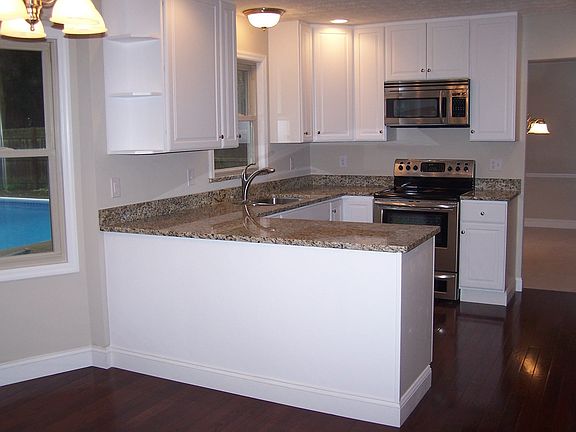 5th image of 7660 Silver Fox Dr