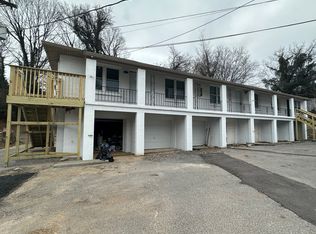 5109 Jacksboro Pike APT E, Knoxville, TN 37918
