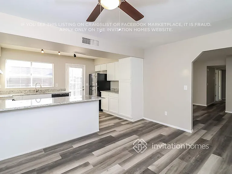 8509 W Golden Ln — Photo 5