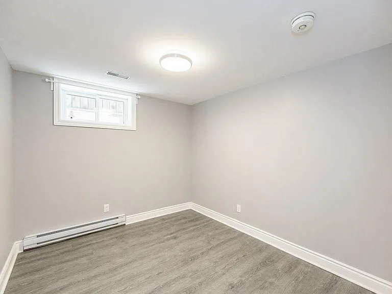 40 Mayflower Ave #LOWER — Photo 13