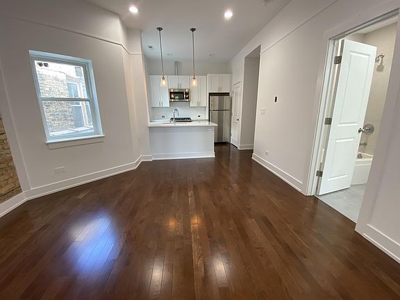 5th image of 3198 N Milwaukee Ave #10555208