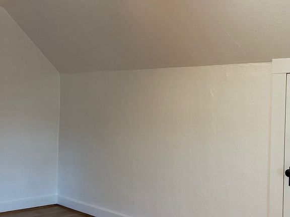 Bedroom, hardwood floors