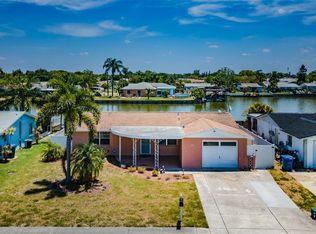 2222 Society Dr, Holiday, FL 34691
