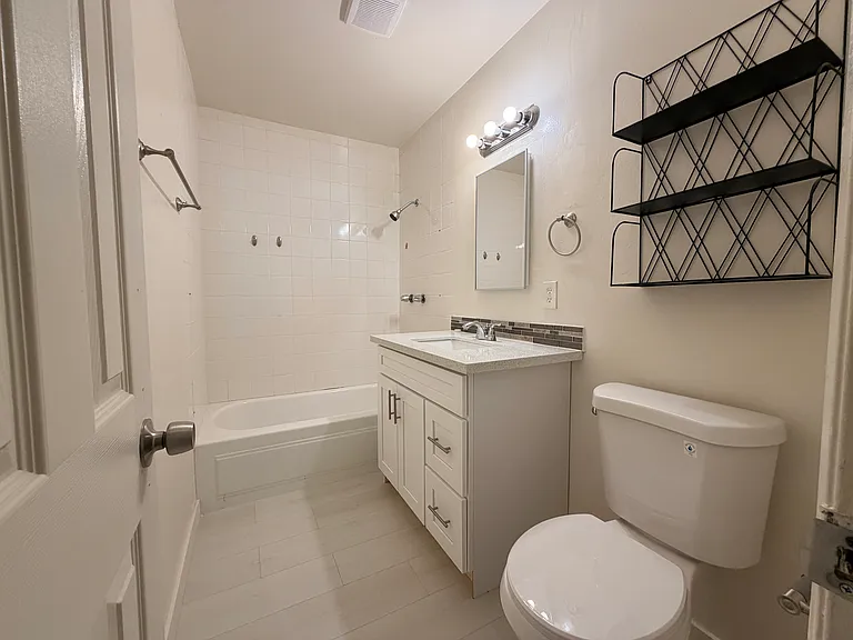 1240 W J St #A — Photo 9