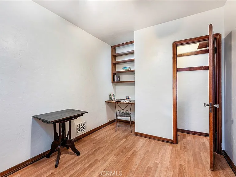 429 Olive Ave — Photo 11