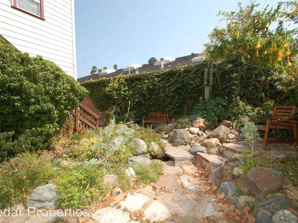 2004 Emerson St, Berkeley, CA 94703