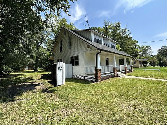 3rd image of 3045 COLUMBUS Avenue