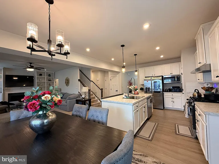 99 Weston Dr — Photo 8