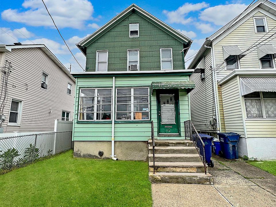 1st image of 113 Kansas St