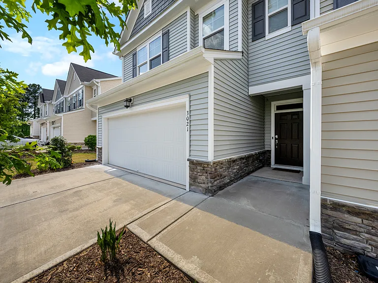 3021 Montlawn Pl — Photo 4