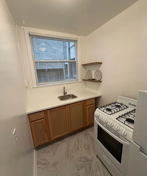 1604 Sanchez St #3 — Photo 4