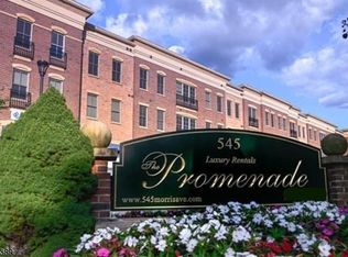 545 Morris Ave #219, Summit, NJ 07901