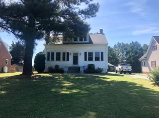 1209 W End Dr, Emporia, VA 23847