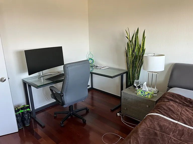 655 Corbett Ave #102 — Photo 8