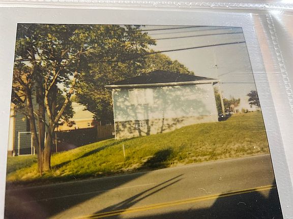 2nd image of 4210 Mundy Ave