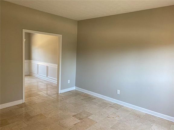 3rd image of 3000 Kesmond Dr