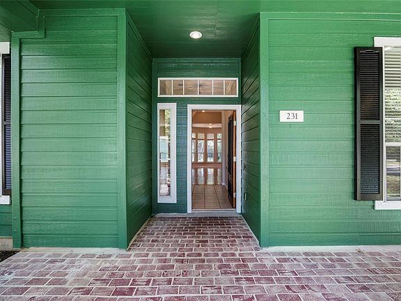 3rd image of 231 Westbury Ln
