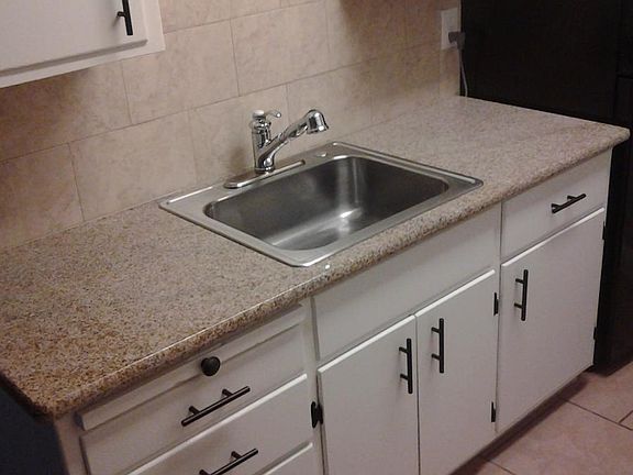 5th image of 262 Mariposa Ave APT 16
