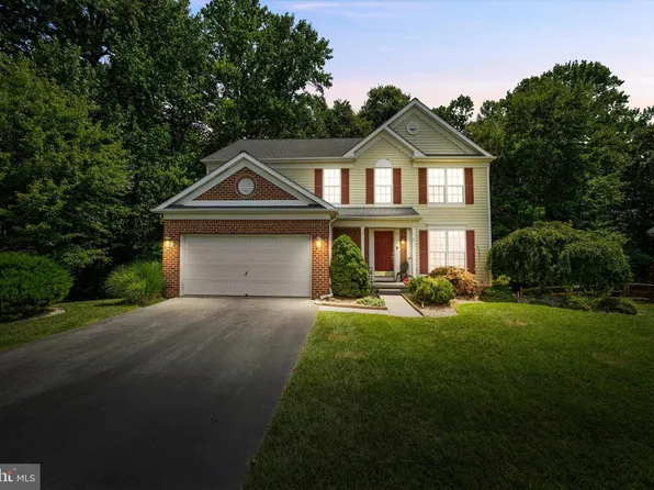 1 Woodland Run Dr, Newark, DE 19702