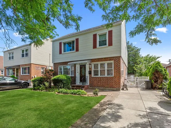 77-39 252nd St #1, Bellerose, NY 11426