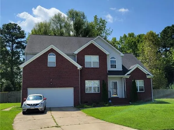 207 Catalpa Ct, Suffolk, VA 23435