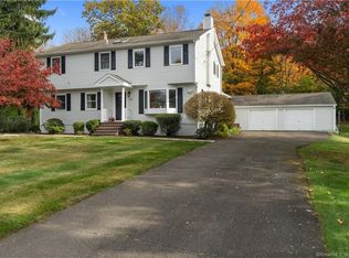 299 Stevenson Rd, Fairfield, CT 06825