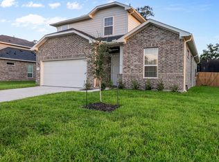 410 Magnolia Ln, Clute, TX 77531