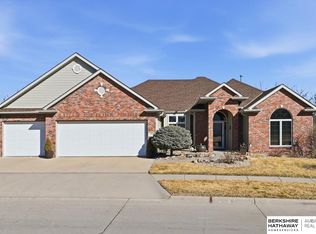 45 Norwood Dr, Council Bluffs, IA 51503