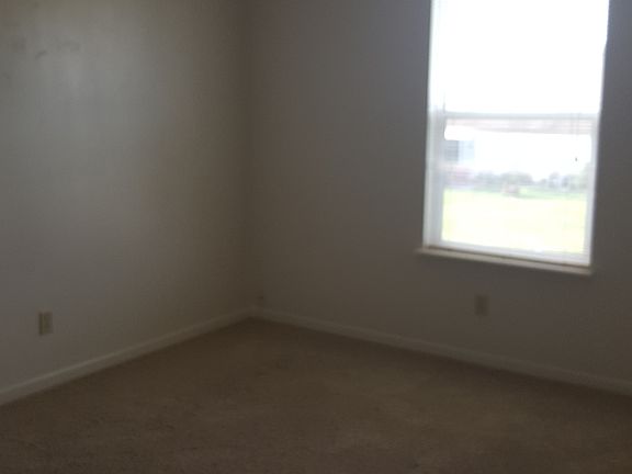 11x11 bedroom