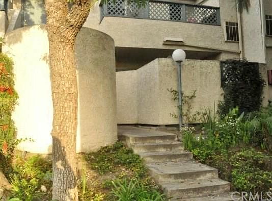 2nd image of 3904 Bresee Ave APT 4